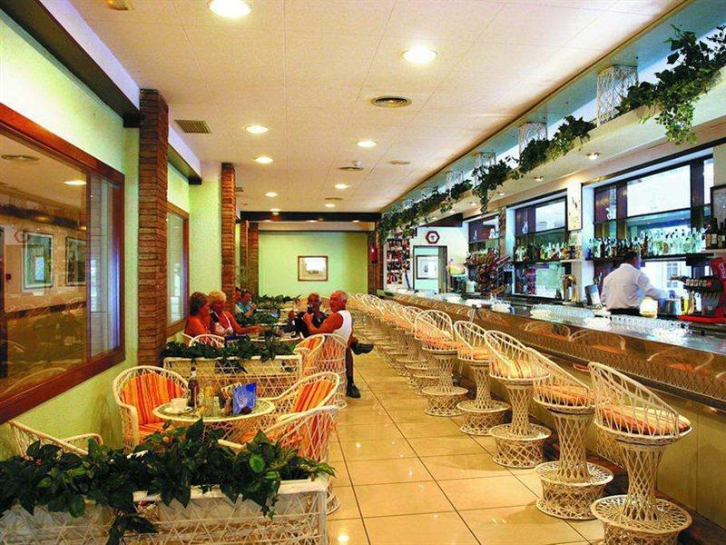 Hotel Sorra Daurada Splash Малграт де Мар Екстериор снимка