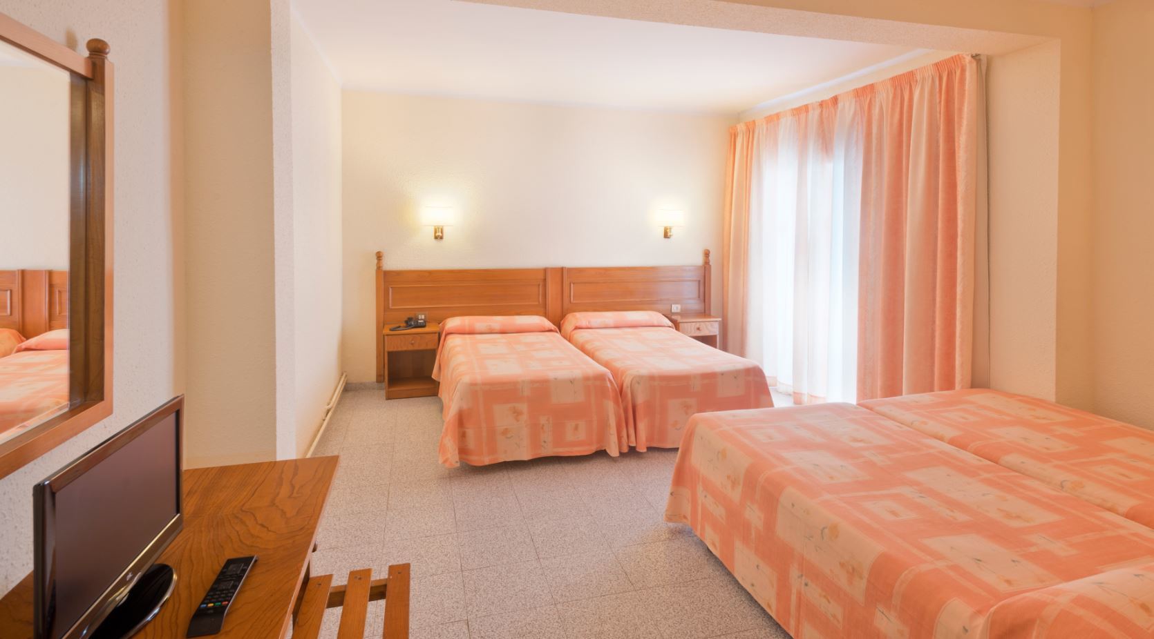 Hotel Sorra Daurada Splash Малграт де Мар Екстериор снимка