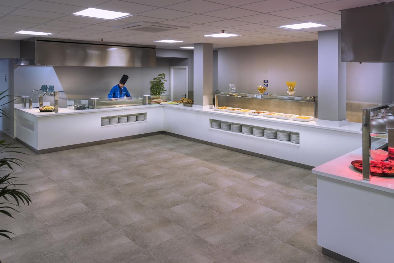 Hotel Sorra Daurada Splash Малграт де Мар Екстериор снимка